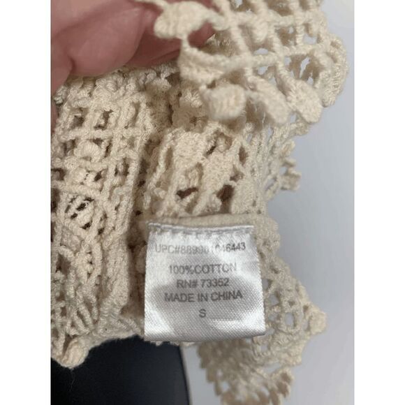 It's Our Time Womens Cream Crochet Flower Shirt Cover Up Small - Picture 4 of 9